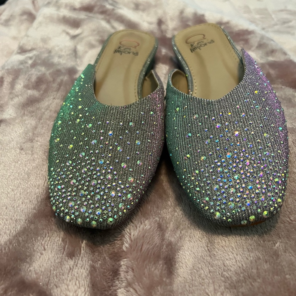 Elegant Slip-On Women's Shoes
